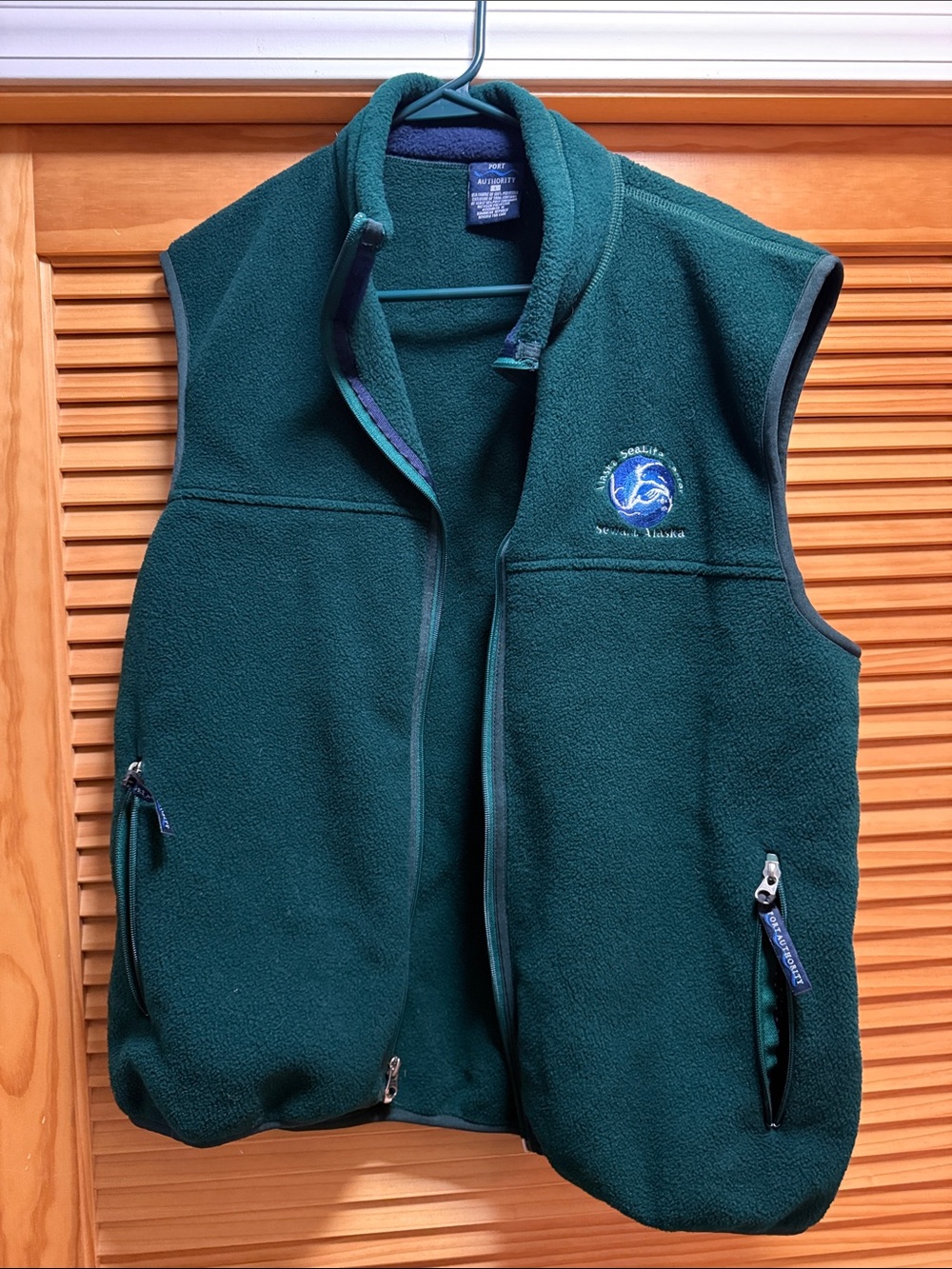 Deep Green Fleece Vest with Embroidered Logo Alaska Sealife Center. Unisex Large